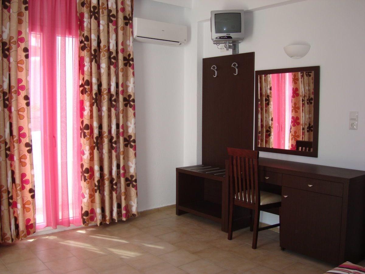 Elena Studios & Suites Ornos  Exteriér fotografie