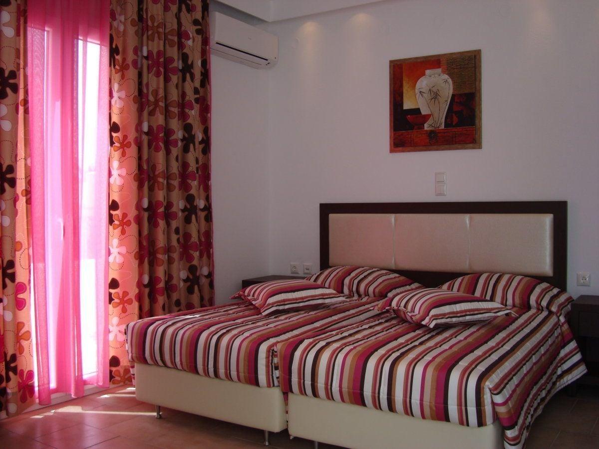 Elena Studios & Suites Ornos  Exteriér fotografie