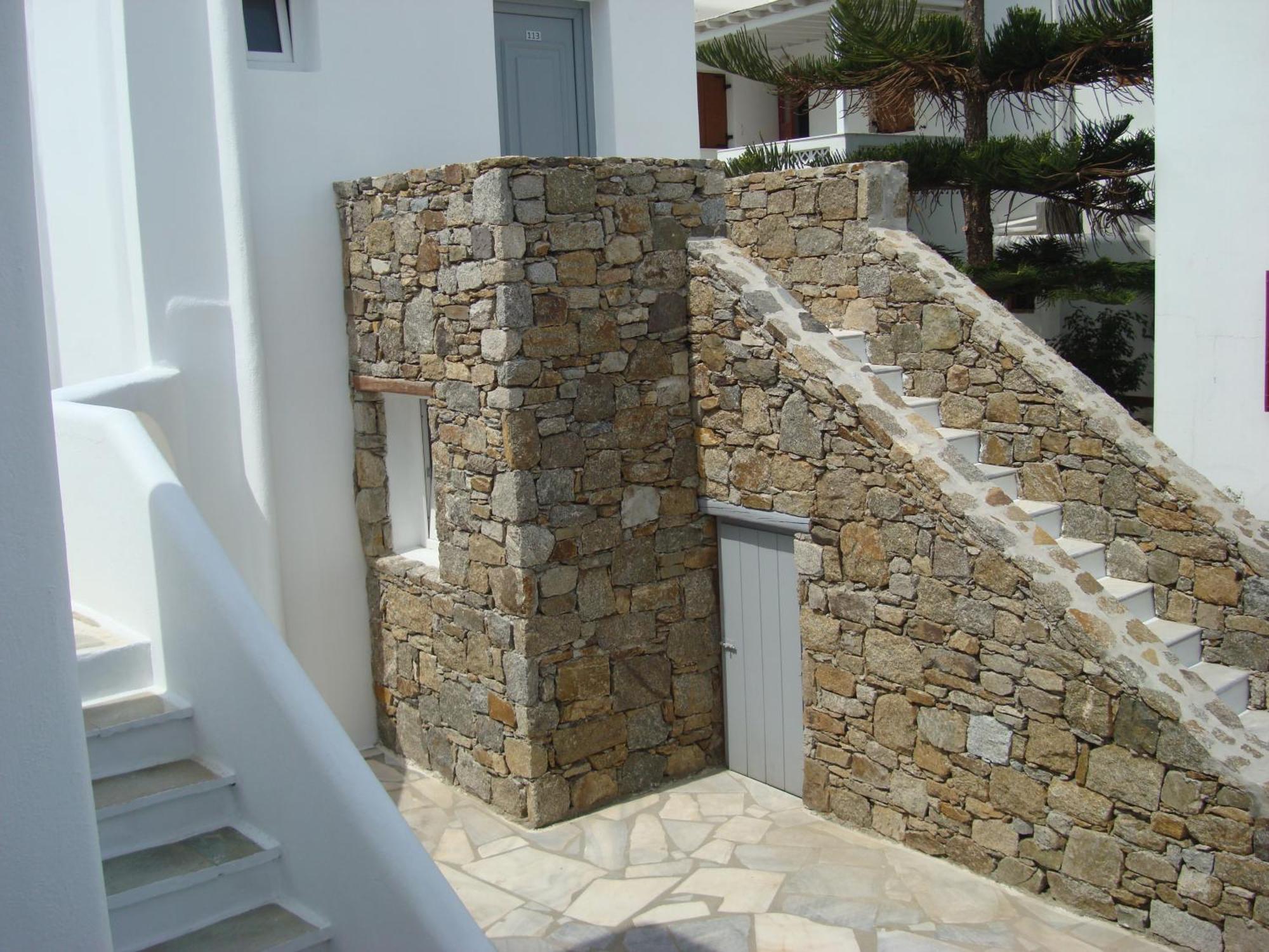 Elena Studios & Suites Ornos  Exteriér fotografie