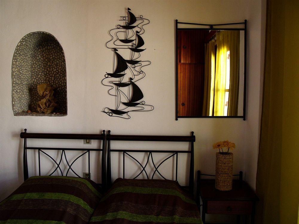 Elena Studios & Suites Ornos  Exteriér fotografie