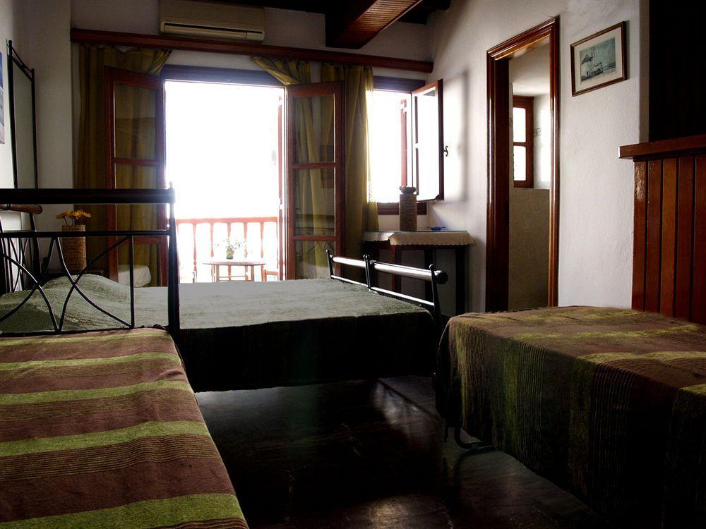 Elena Studios & Suites Ornos  Exteriér fotografie