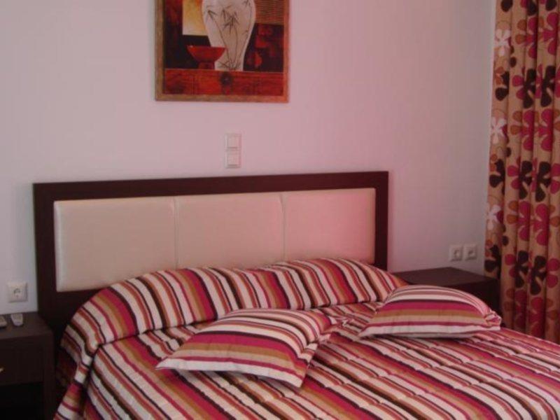 Elena Studios & Suites Ornos  Exteriér fotografie